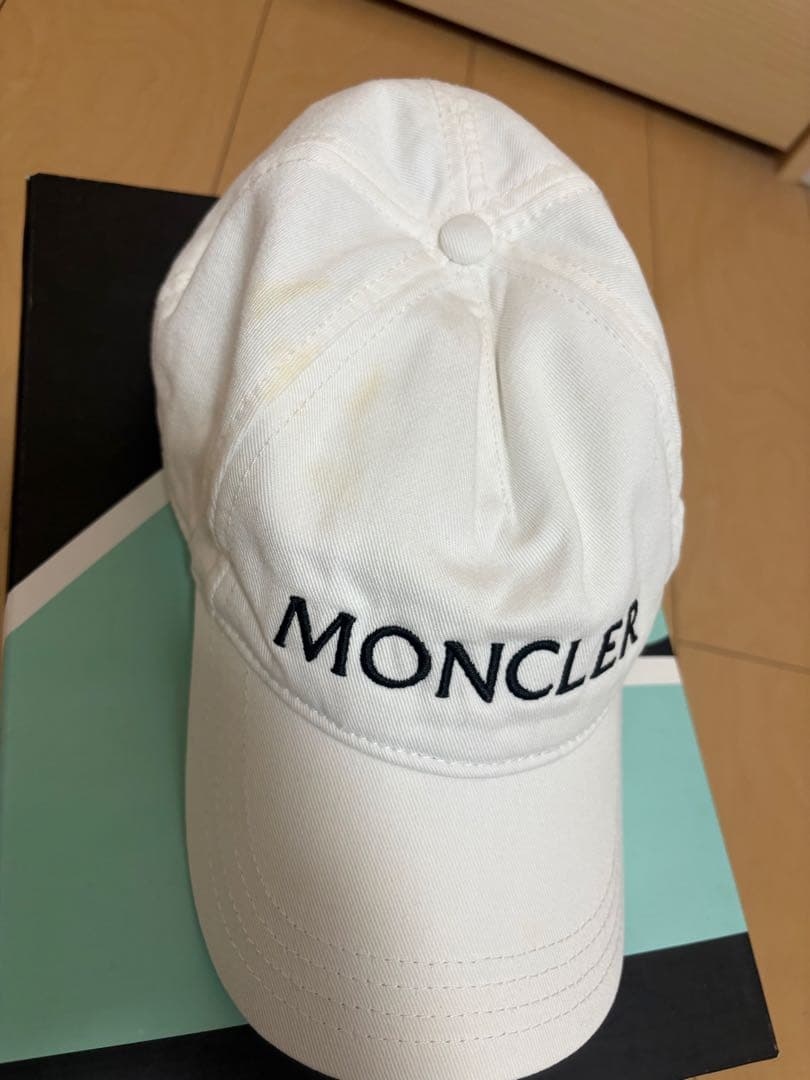MONCLER ホワイト ベースボールキャップ