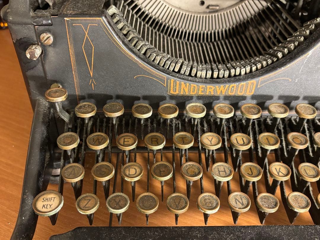 n*W様 アンダーウッド　Underwood タイプライター　アンティーク