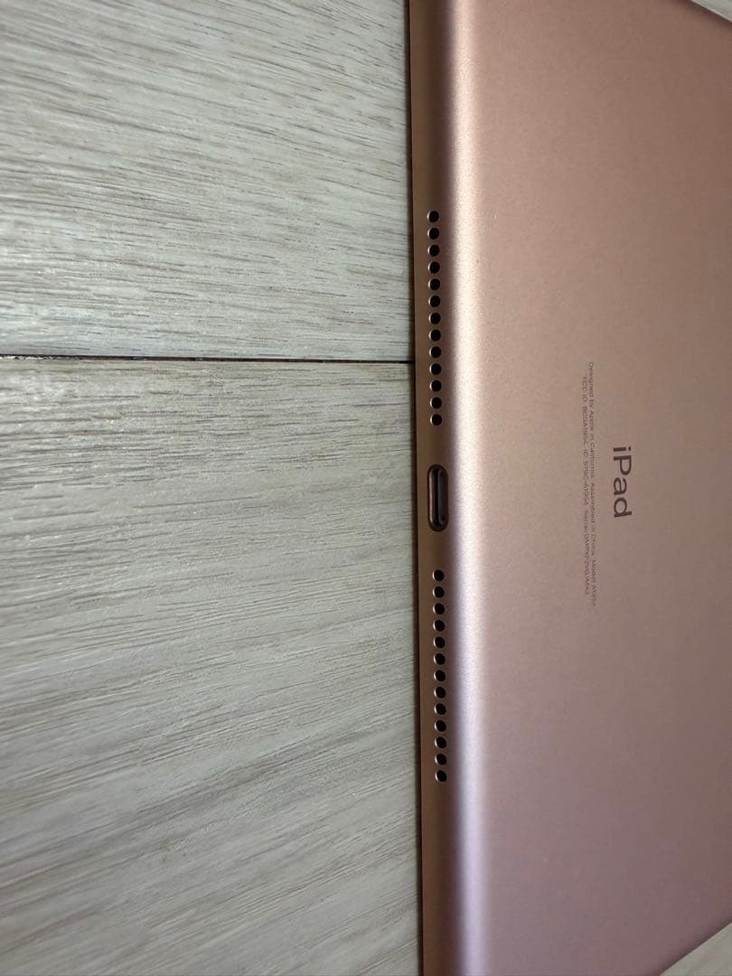 iPad 第6世代　32GB 本体のみ ローズゴールド
