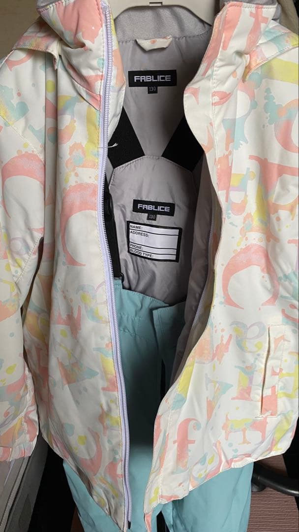 ★美品★FABRICE★女の子スキーウエア★130cm★サイズ調整機能付き★