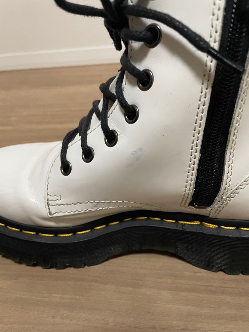 Dr.Martens ホワイト8ホール EＵ38
