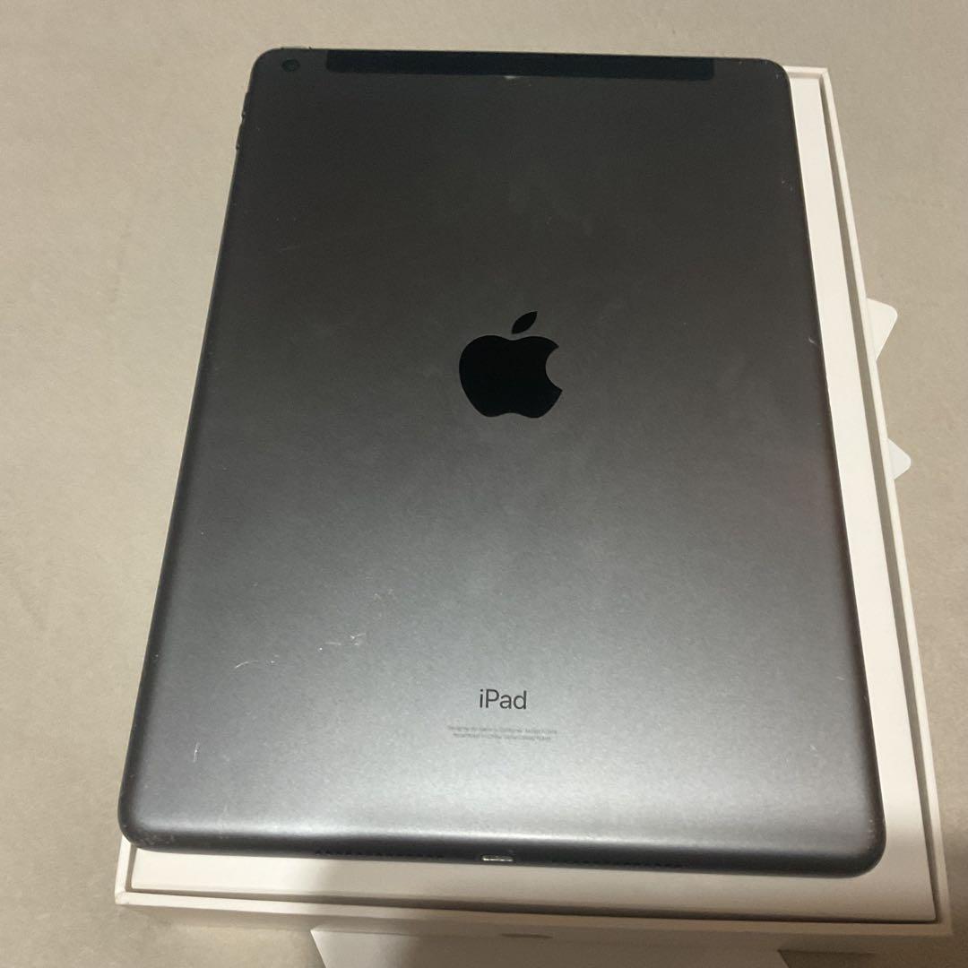 iPad 第9世代　wifi+cellular スペースグレイ　本体