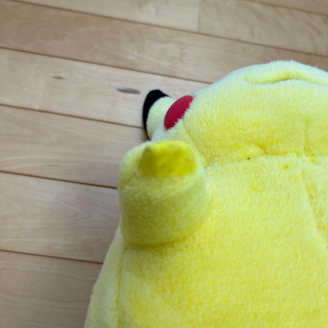 ピカチュウ 等身大ぬいぐるみ