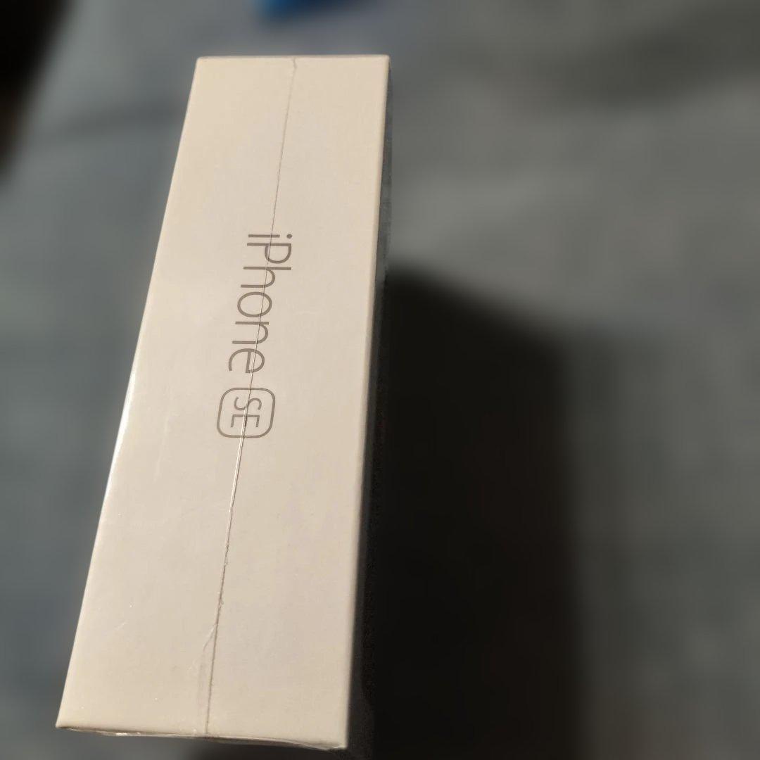 iPhoneSE（第1世代）　SPACEGLAY　64GB