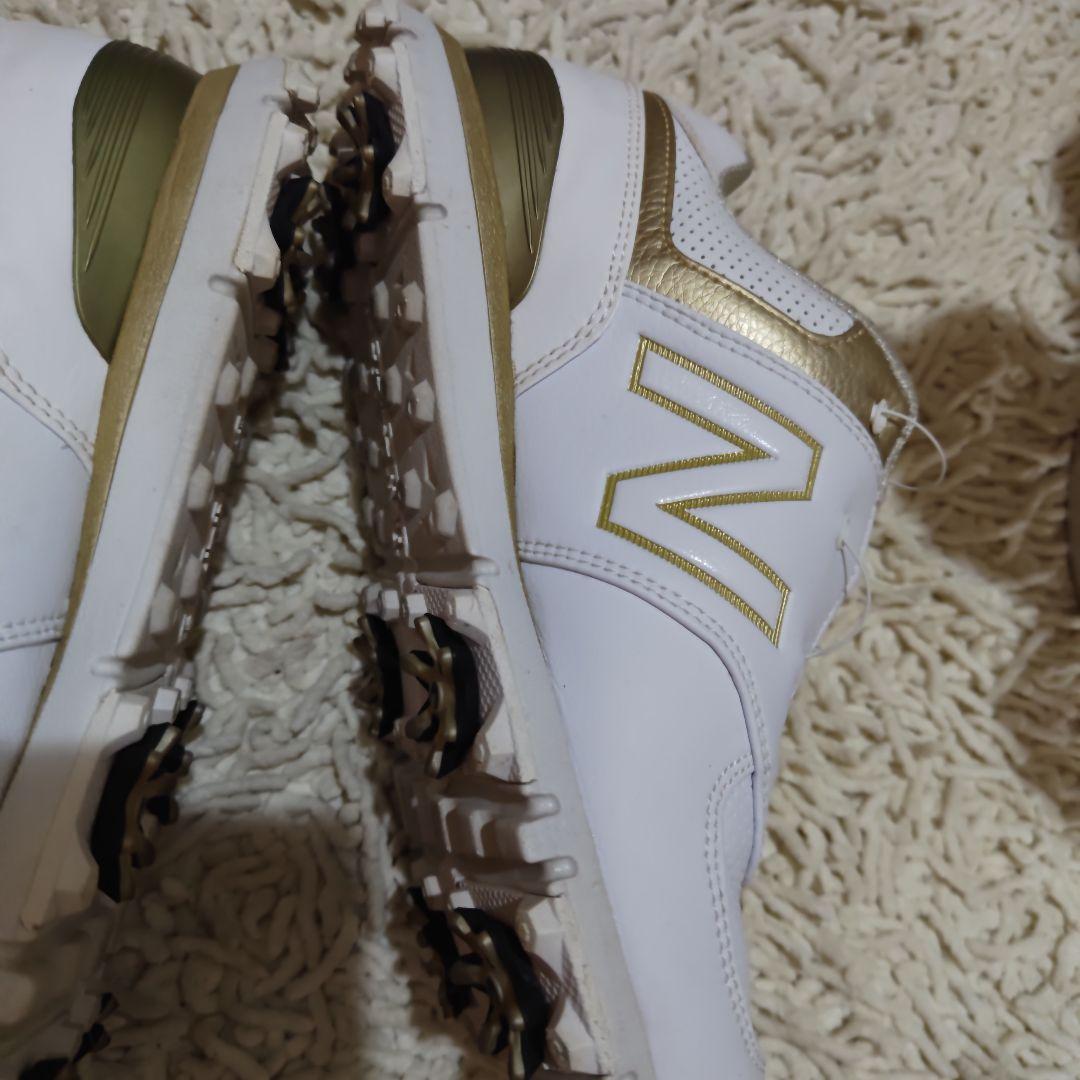 New Balance ゴルフシューズ 女性用 ホワイト/ゴールド