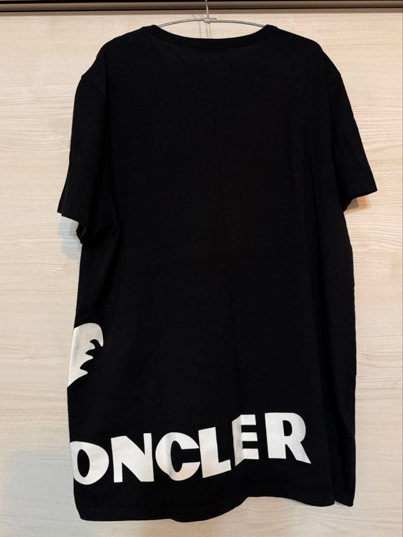 【Moncler(モンクレール) Tシャツ半袖】男女兼用/黒Tシャツ/カットソー