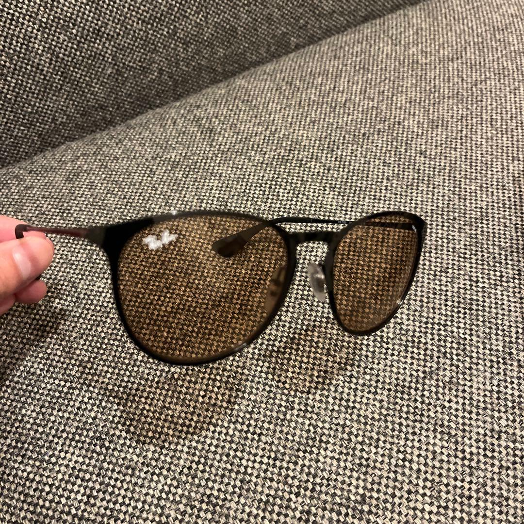 レイバン　オーバル型ブラウンレンズサングラス