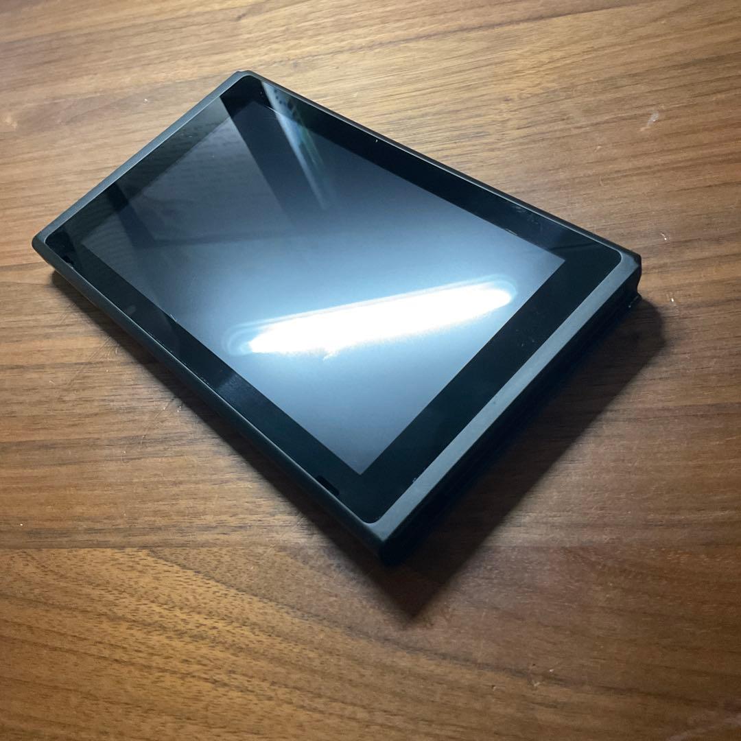 任天堂　Switch 本体のみ　画面のみ