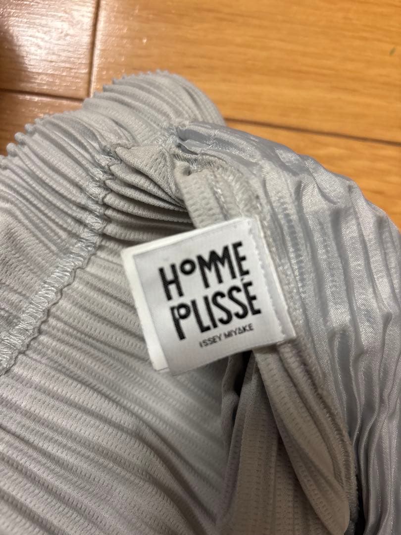 HOMME PLISSE ライトグレー セットアップ