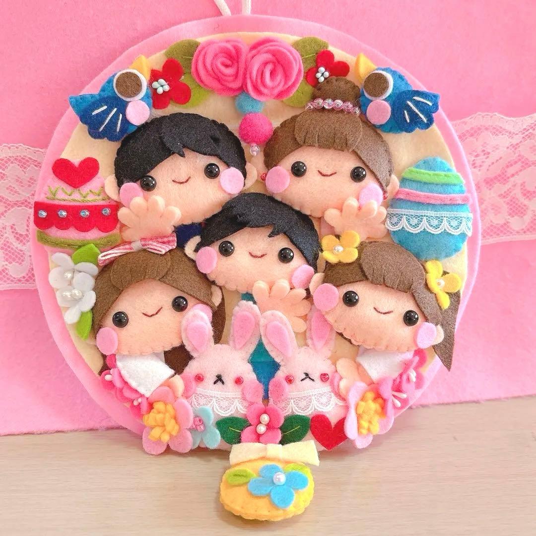 フェルトリース・フェルト飾り・フレーム飾り・ハンドメイド