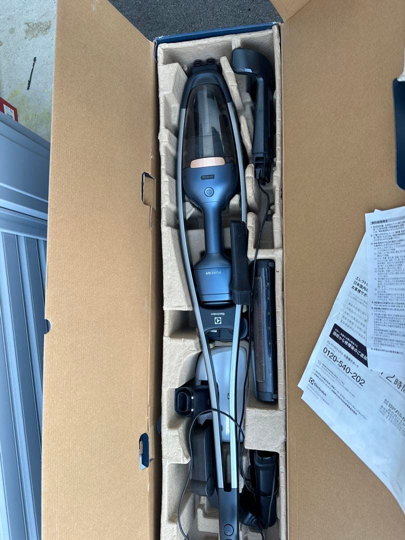 Electrolux クリーナー　Pure Q9-P PQ92-3WBF