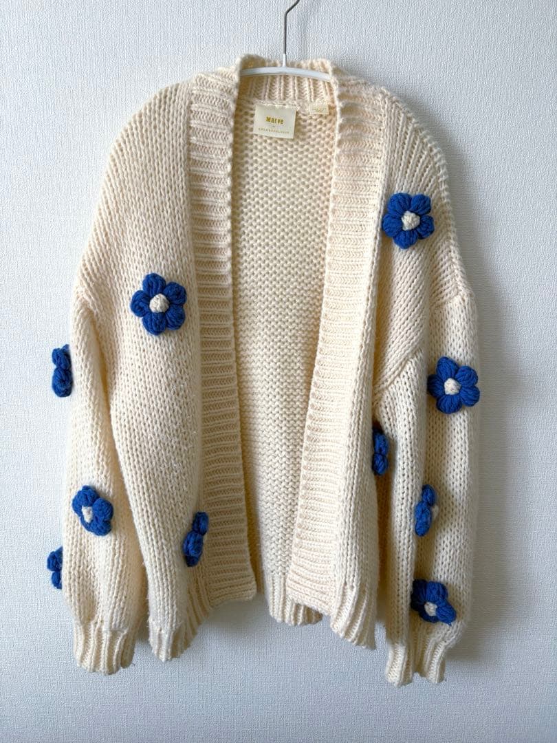 【日本未上陸】アンソロポロジー/花刺繍ニットカーディガン（アイボリー×ブルー）