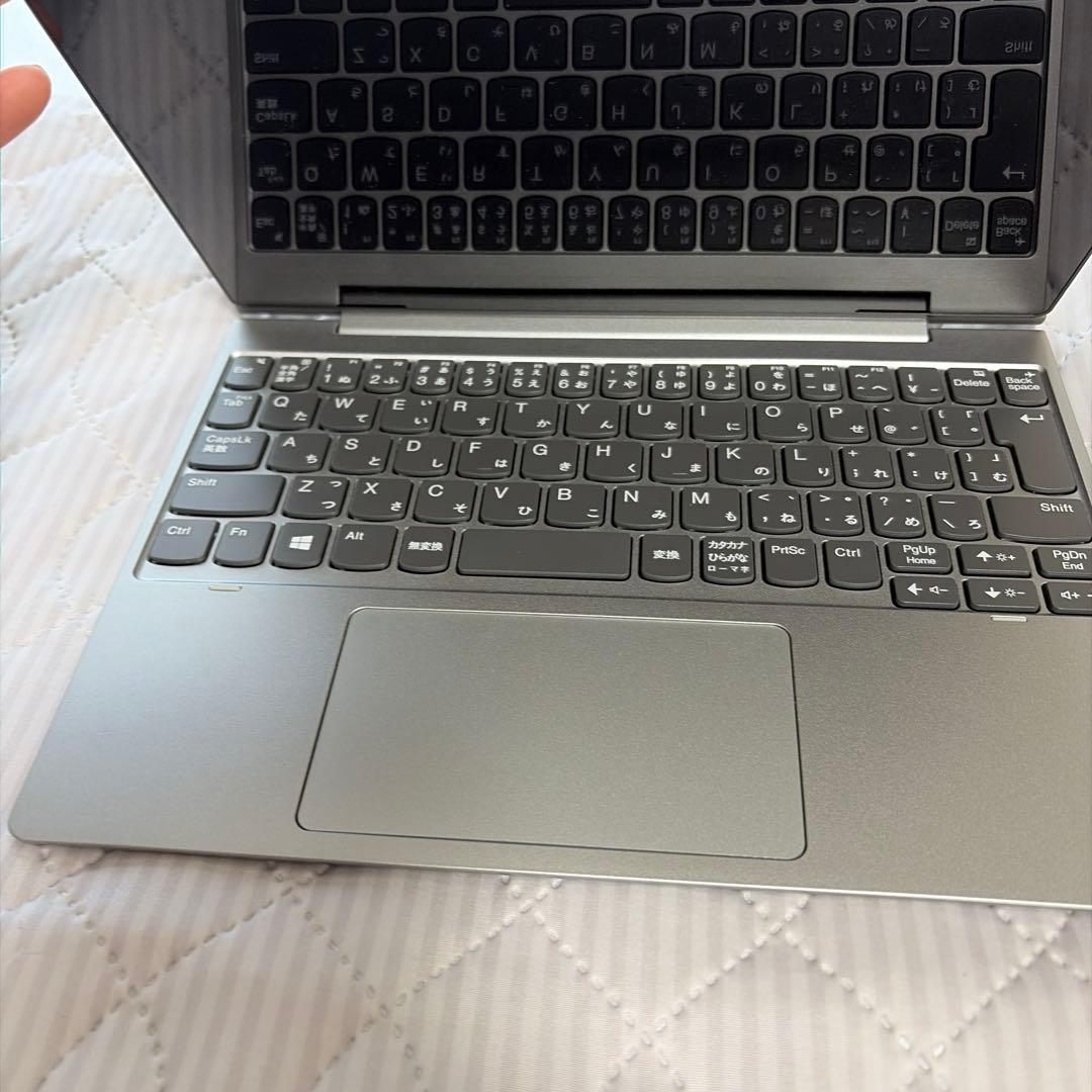 Lenovo IdeaPad D330ノートパソコン　Windows