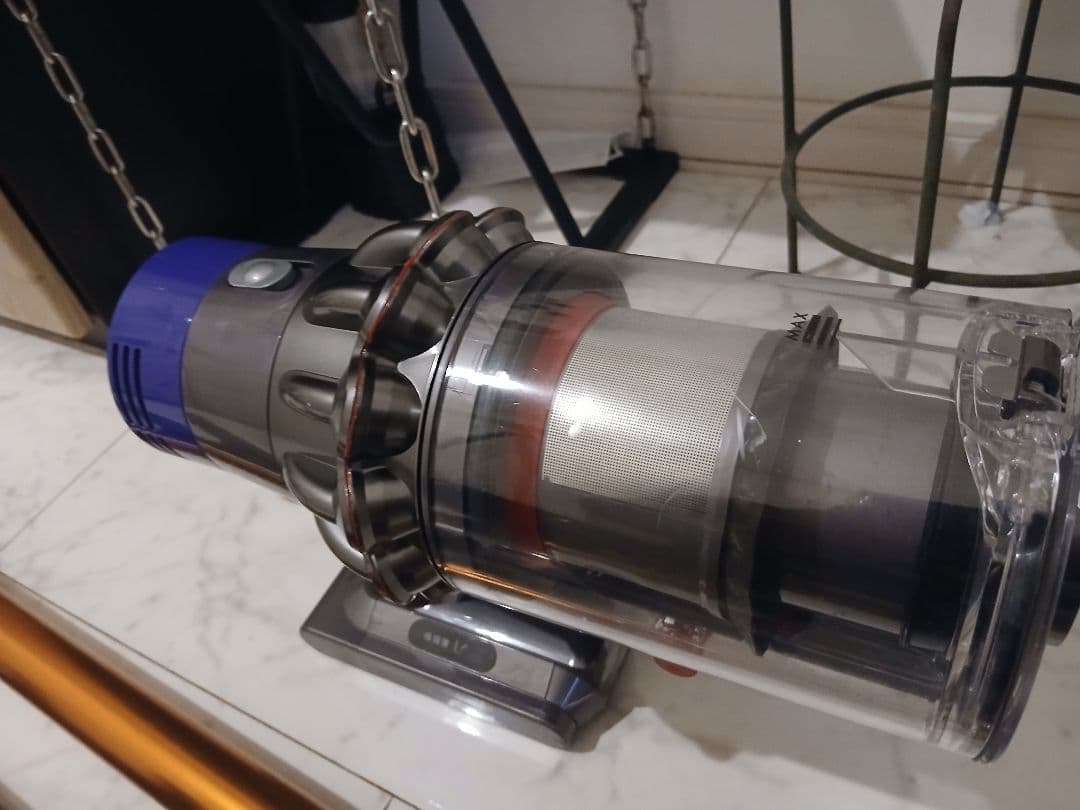 べ*ん様 Dyson V10 SV12 本体＋ソフトローラーヘッド 付属品多数