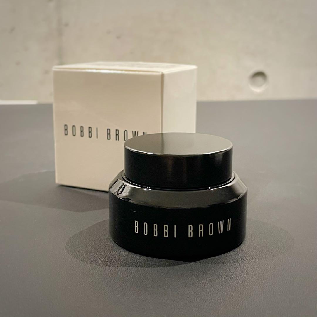 BOBBI BROWN イルミネイティング フェイス ベース