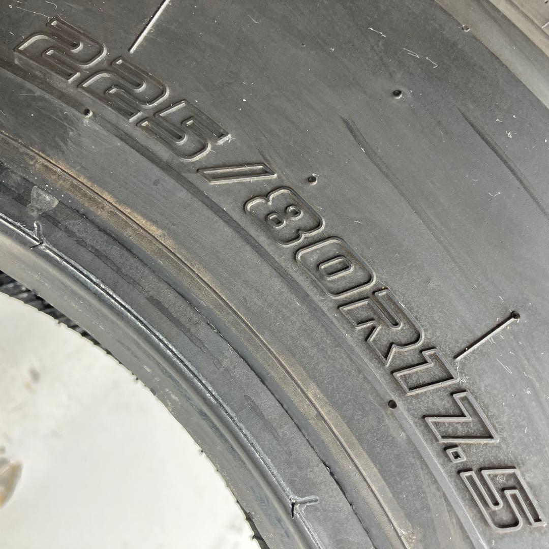 【新車外】225/80R17.5　123/122L　ヨコハマ　縦目　RY138E
