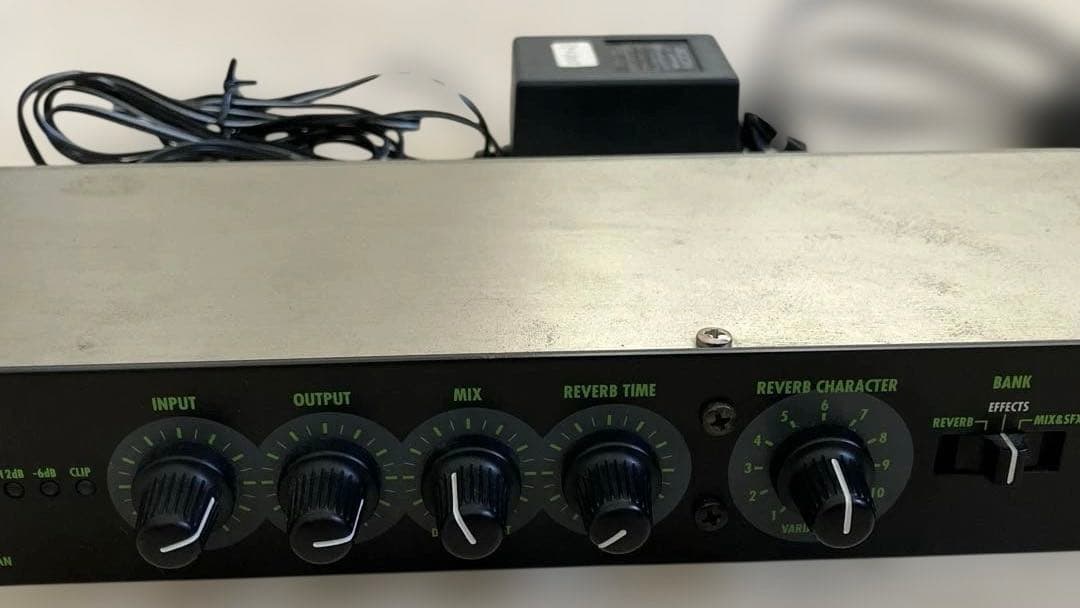 ZOOM デジタルリバーブ&マルチエフェクトプロセッサー　RFX-1000