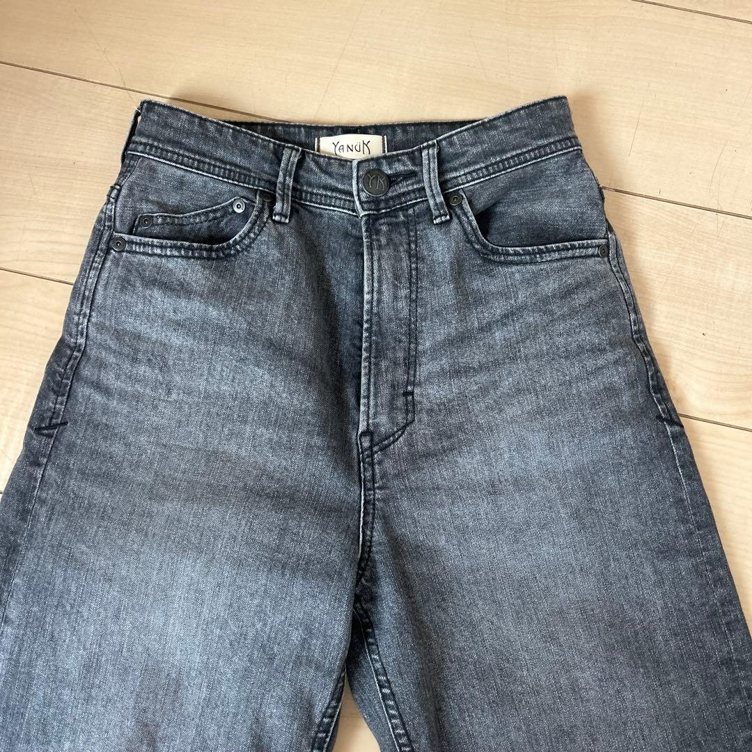 YANUK Lea グレー ストレートデニム 24