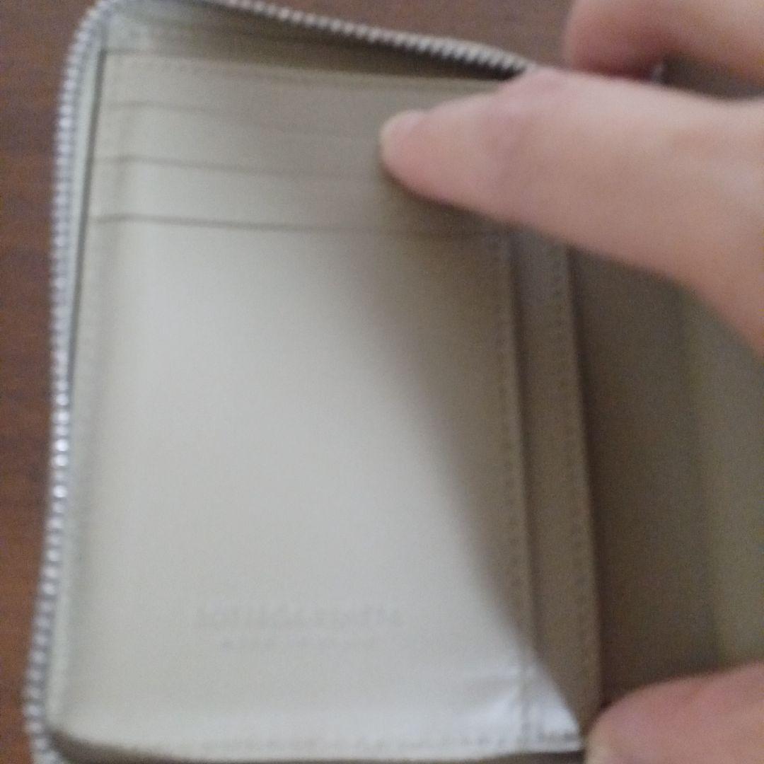 ボッテガヴェネタ　グレージュ レザー 二つ折り財布