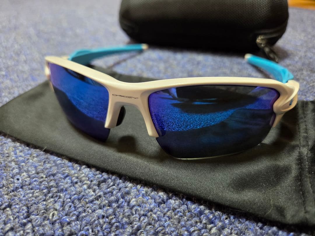 お値引き　Oakley Flak2.0