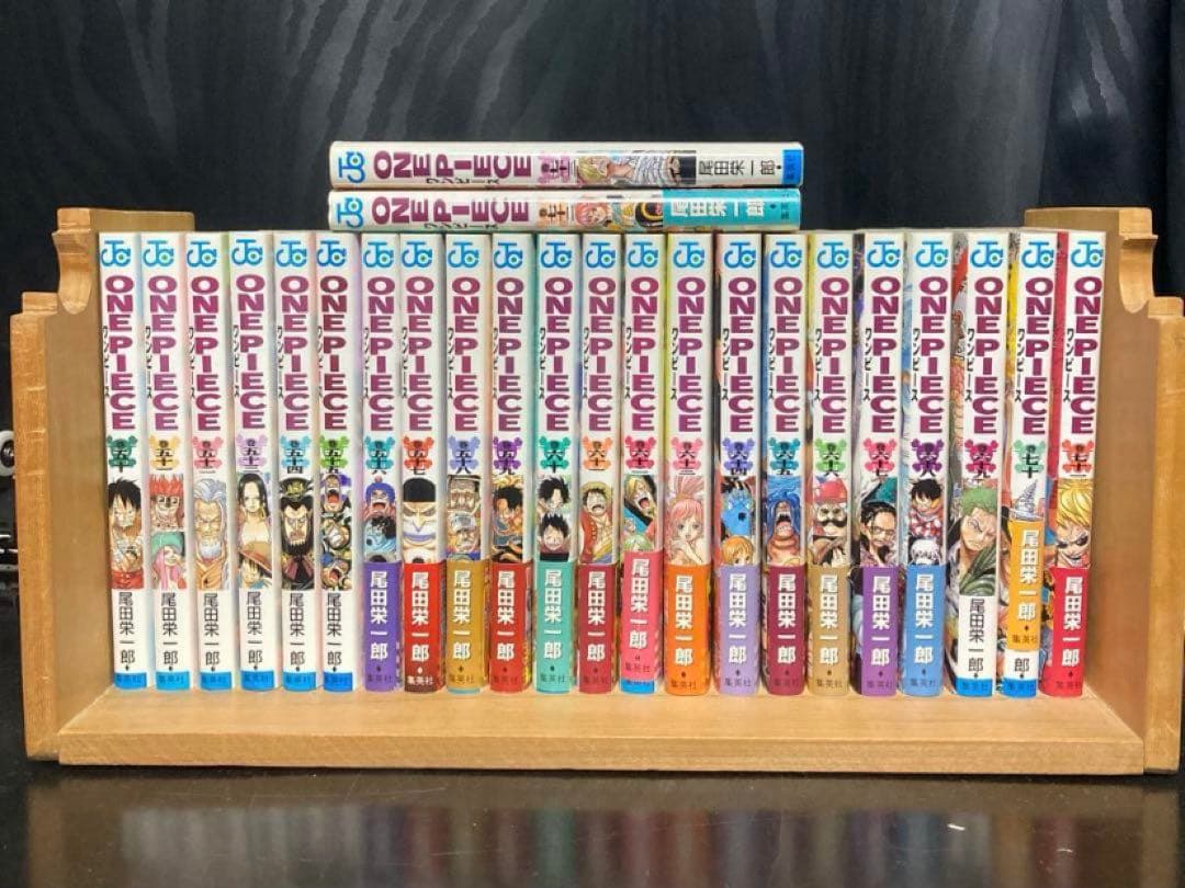 ワンピース 漫画セット(1-77巻, 79-80巻, 83巻)