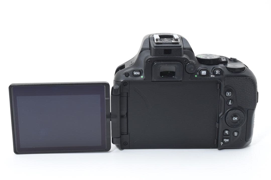 ✨Nikon D5500✨レンズキット カメラバック付 手ぶれ補正 動作良好