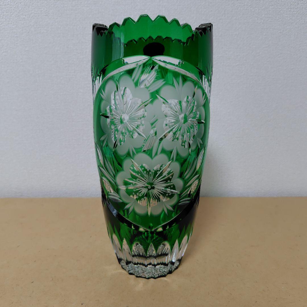 ドレスデン　クリスタル　花瓶　グリーン