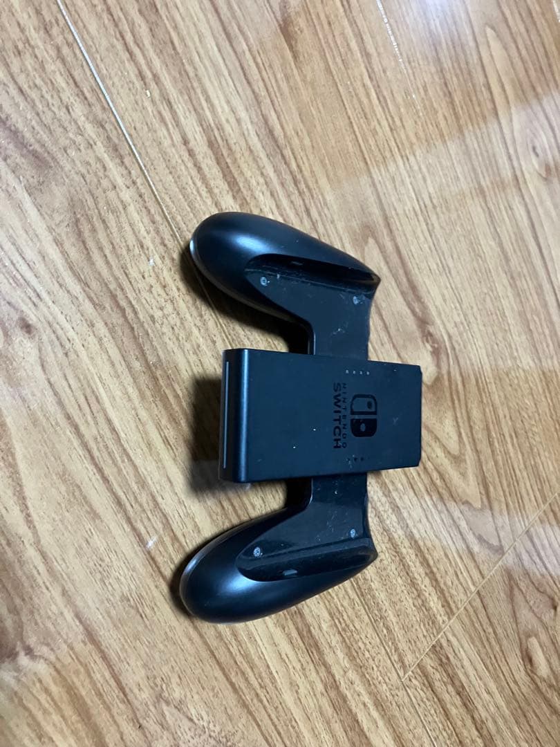 Nintendo Switch 本体、付属品 (SDカード64GB付き)
