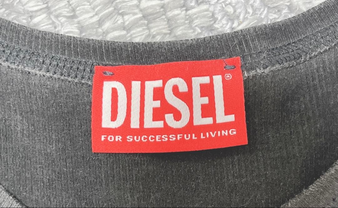 DIESEL ハートプリント クロップドTシャツ