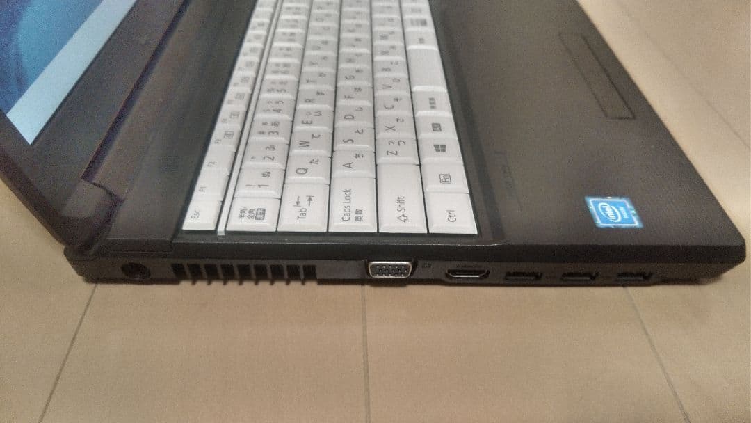 富士通LIFEBOOK 15.6型ノートPC Windows11アップジャンク
