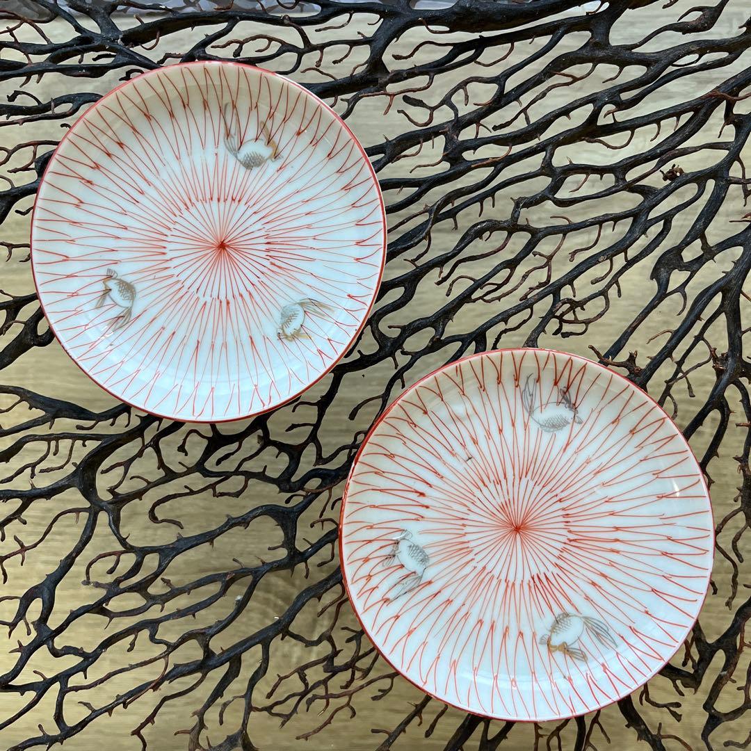 骨董　古伊万里　人気図案　赤絵　網目　金魚紋　手塩皿　小皿　２客　バラ売り不可
