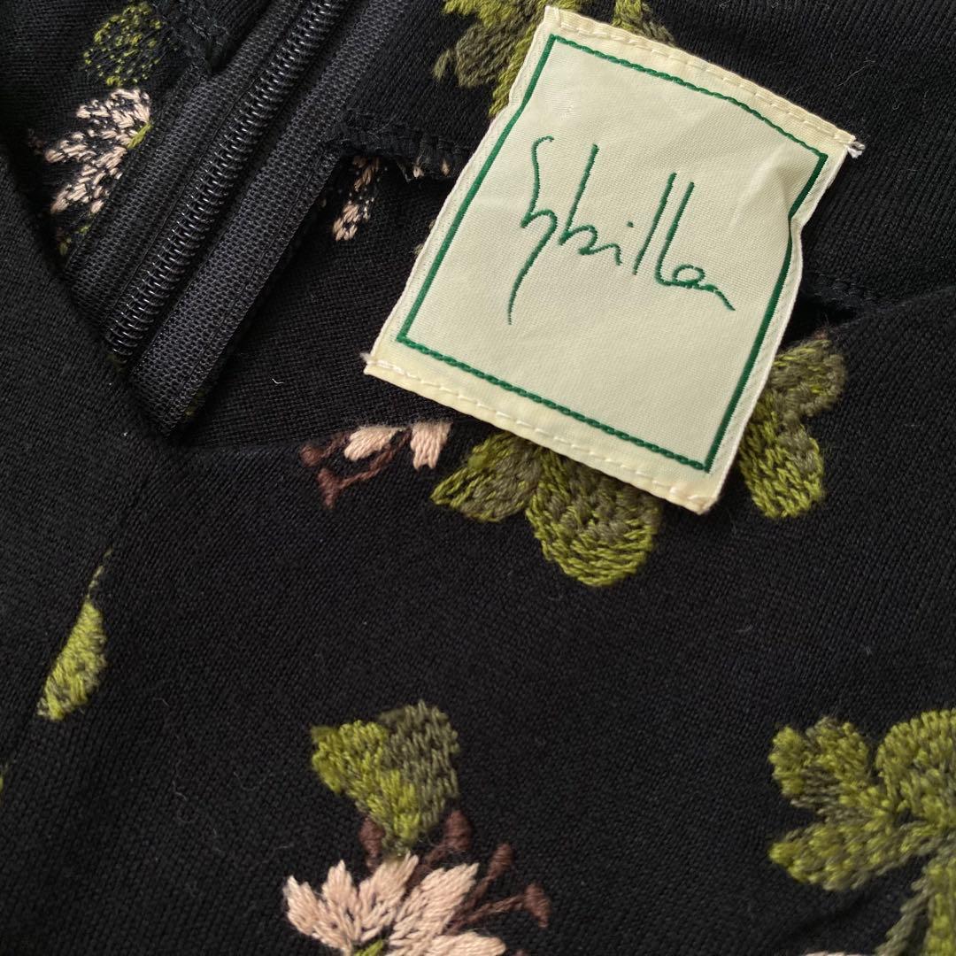 美品 Sybilla シビラ 花柄 刺繍 ニット ワンピース 黒 L