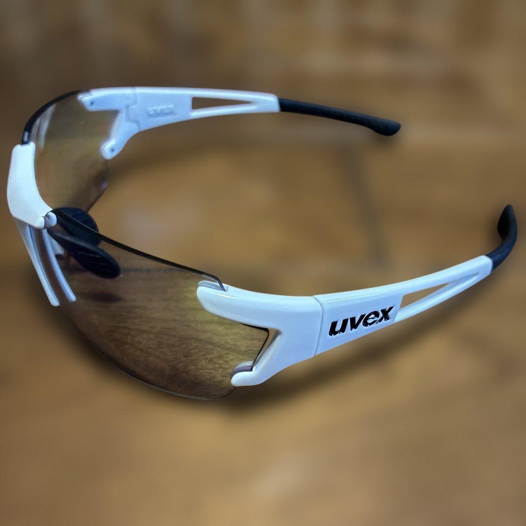 uvexスポーツサングラスUV400 調光レンズ 自転車/ランニング　サングラス