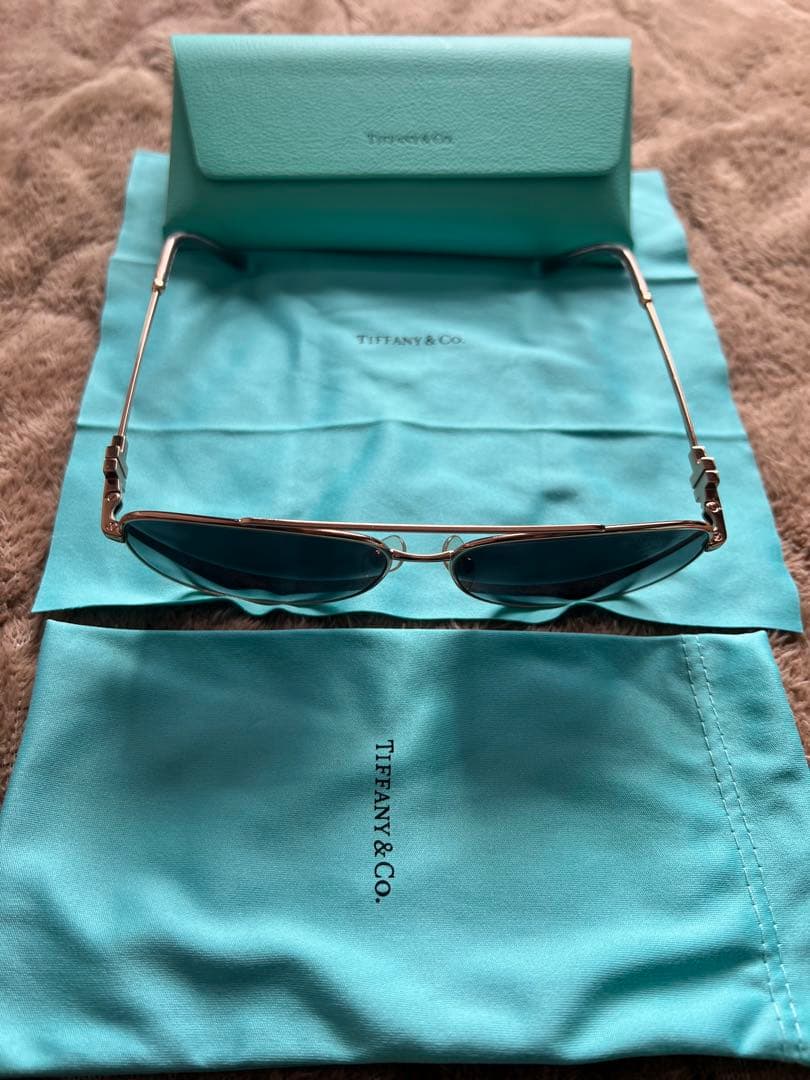 と*ま様 Tiffany & Co. サングラス ブルー レンズ