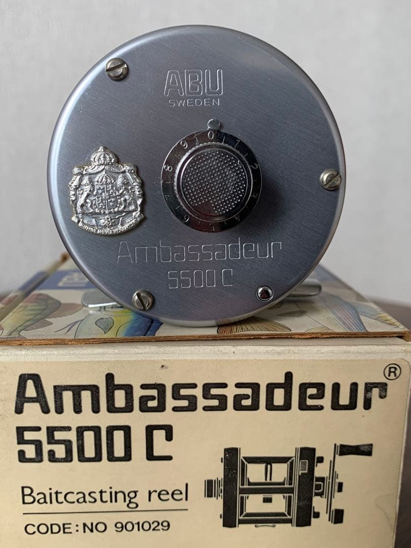ABU Ambassadeur 5500 C ベイトリール83年製ブルー