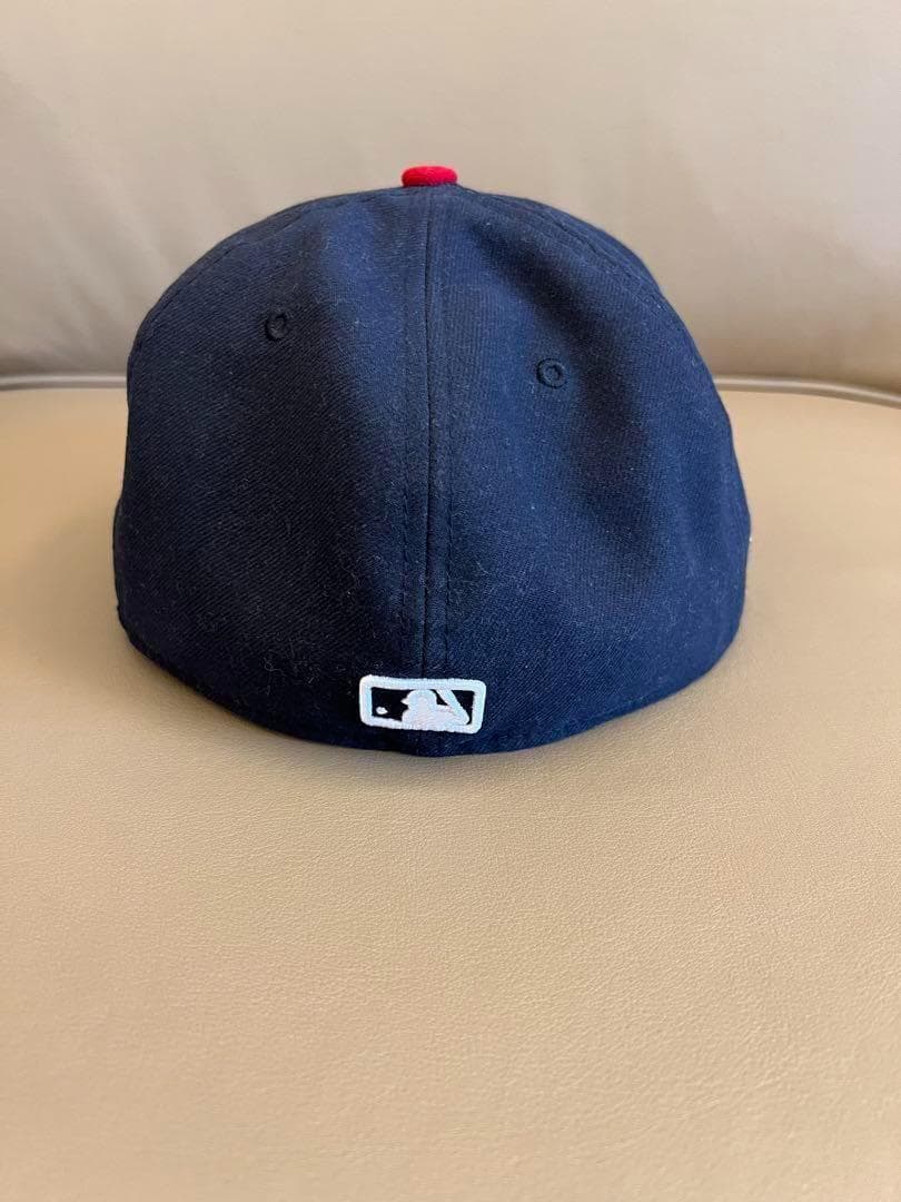 New Era 59FIFTY ネイビー/レッド 71/4キャップ ゴアテックス