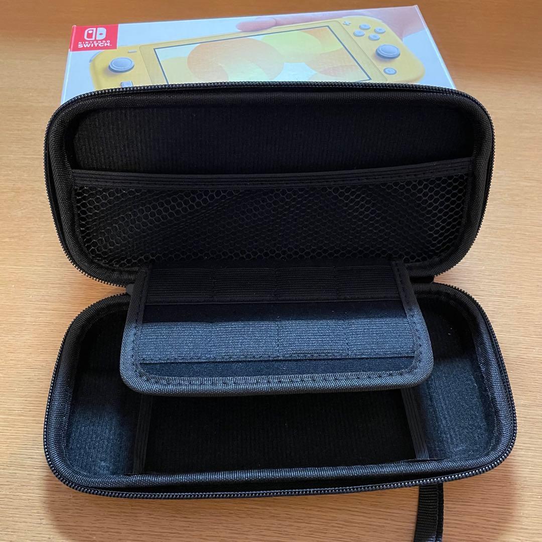 任天堂Switchライト 箱付き　おまけケース付き