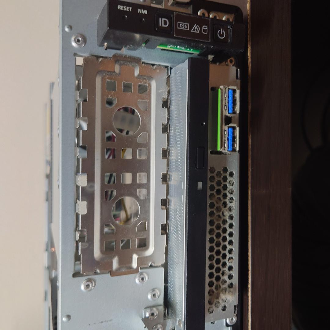 【HDD無しジャンク品】Fujitsu PRIMERGY TX1320 M3