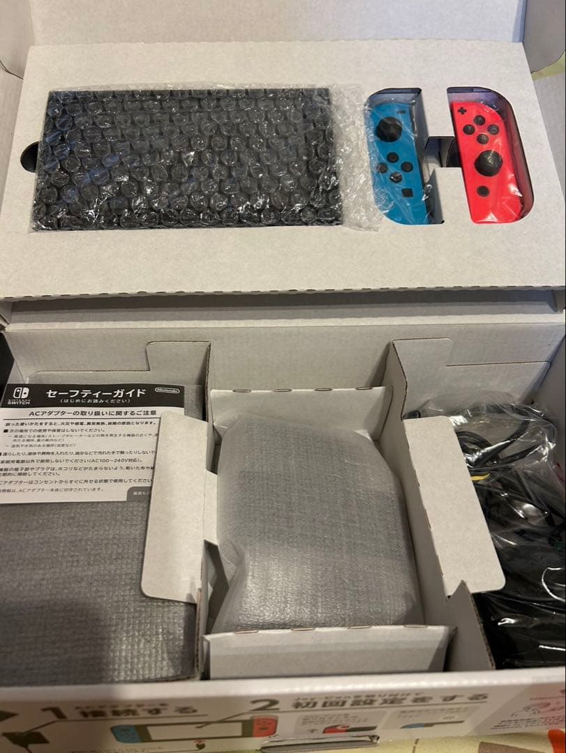 Nintendo Switch 本体 青/赤 Joy-Con 付属品付き