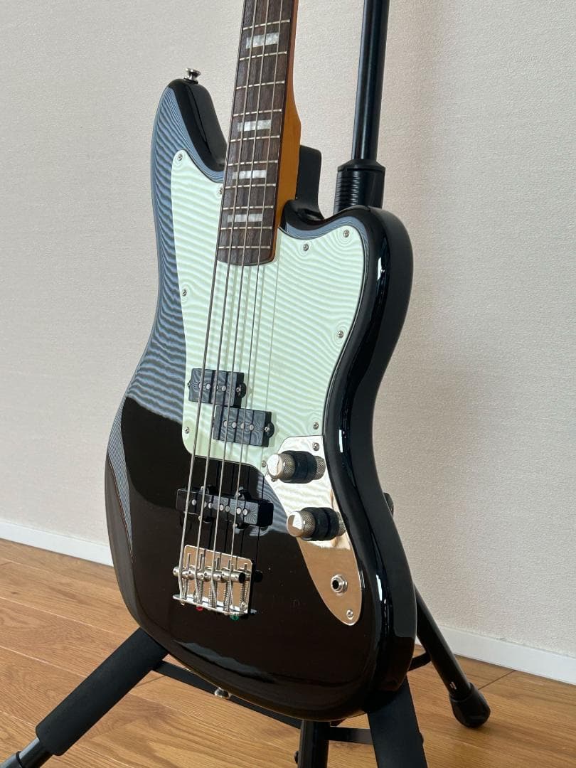 ベース Squier Classic Vibe Jaguar Bass