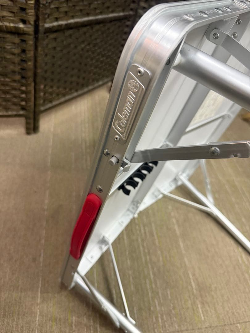 【美品】Coleman ナチュラルモザイク　リビングテーブル　60プラス
