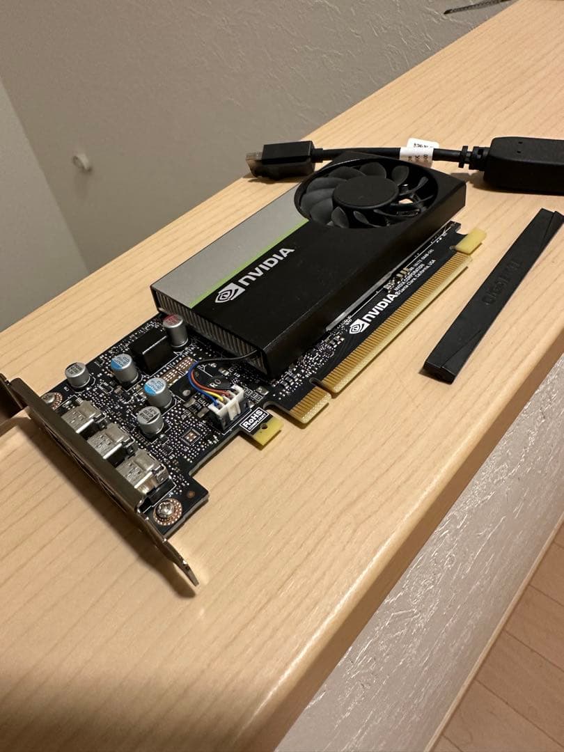 NVIDIA T400 4GB グラフィックボード