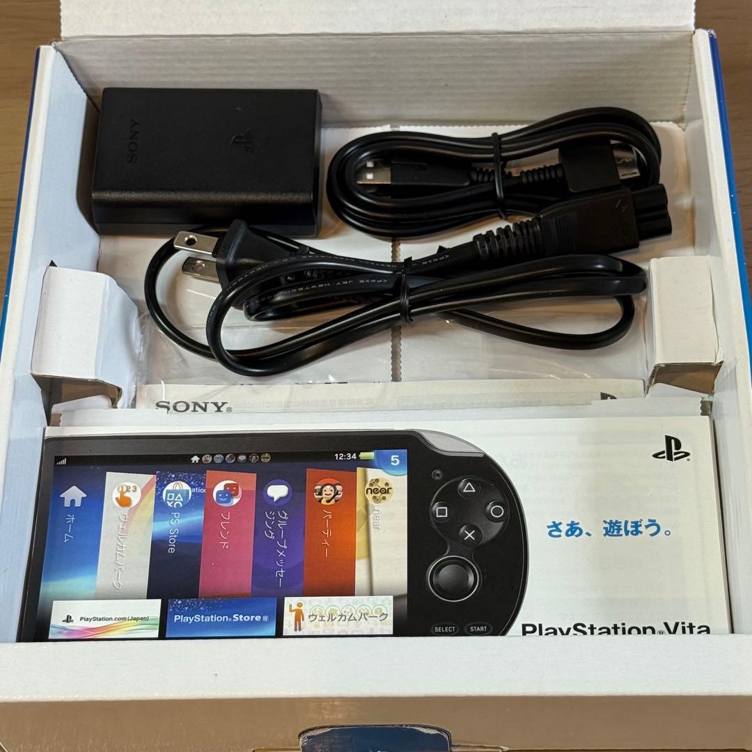5-136【美品】PSVITA PCH-1000 クリスタル・ブラック 箱付き