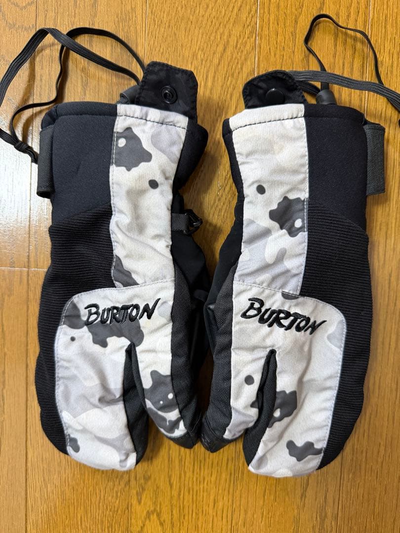値下げ！BURTON スノーボードウェア S (グローブ付き)