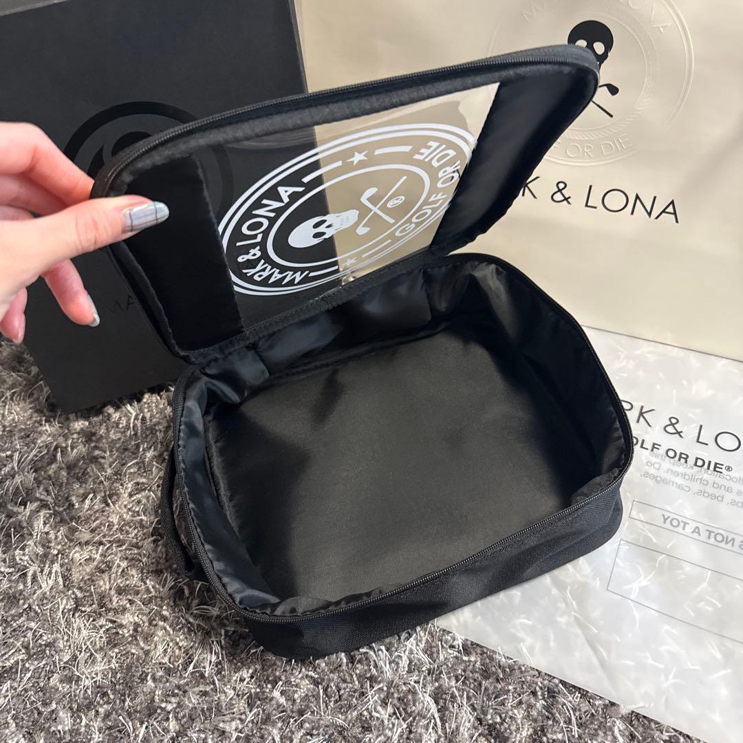 非売品・新品　MARK&LONA ポーチ