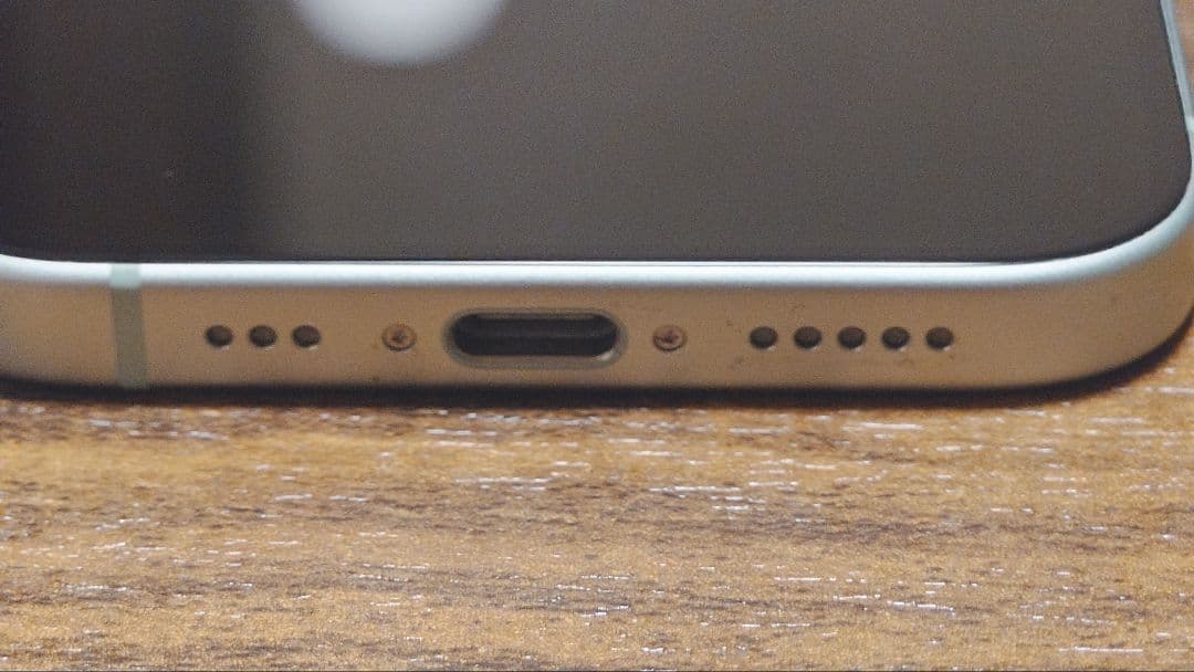 iPhone 15 本体 128GBグリーン