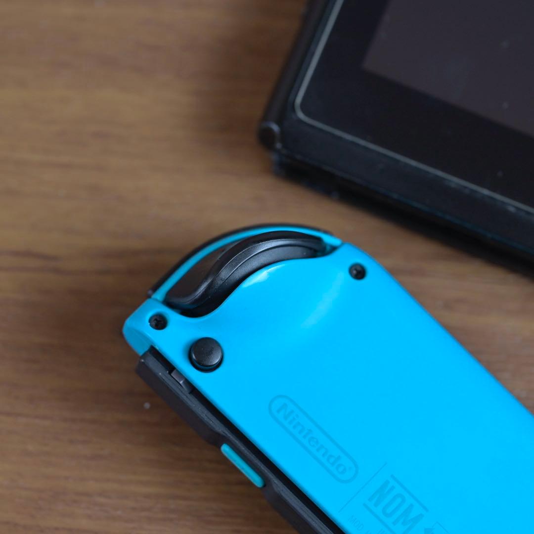 ま*ゃ様 【動作確認済】Nintendo Switch 本体 一部欠品あり おま