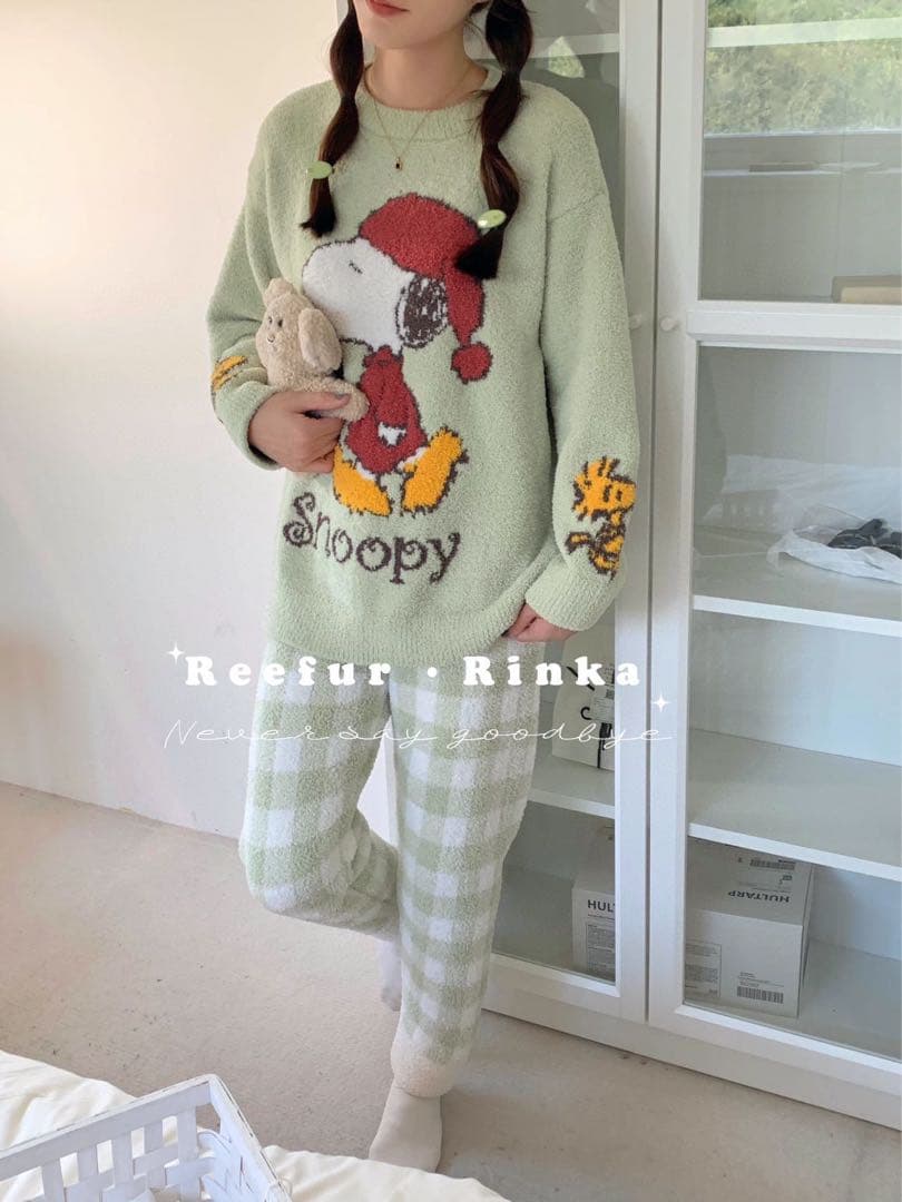新品！新作！可愛いスヌーピー、モコモコ、ふわふわ、厚手２点セットパジャマ！