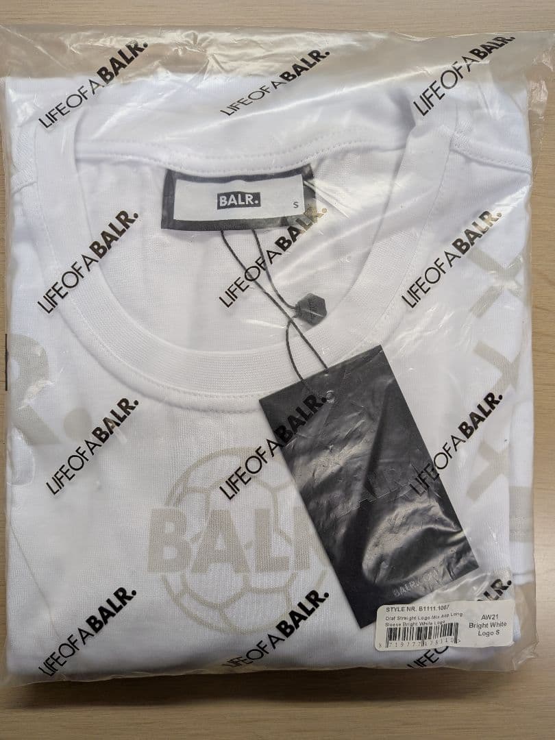 【新品・未使用】BALR. ホワイト ロゴプリント 長袖Tシャツ