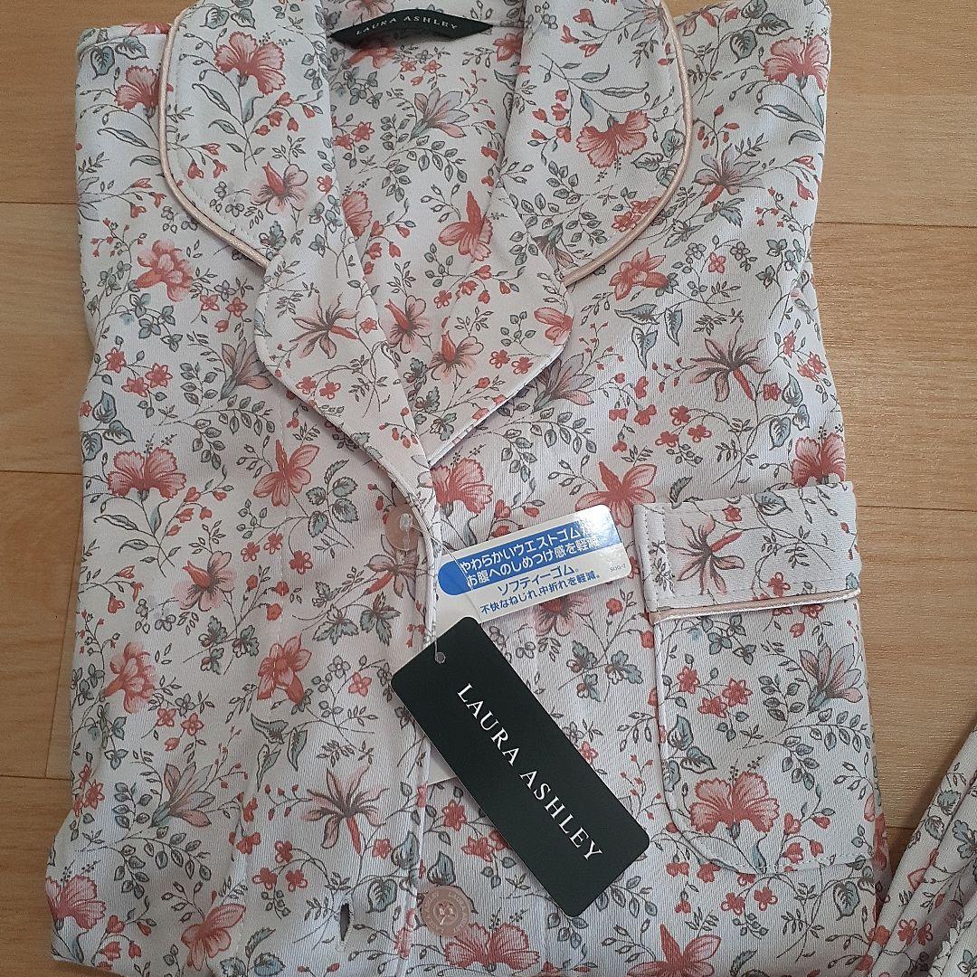 LAURA ASHLEY フローラルパジャマセット